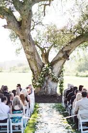 Romantic rustic meets vintage wedding styled shoot | barn at crescent lake. Chic Rustic Glam Wedding Oak Tree Wedding Ceremony Tree Wedding Ceremony Oak Tree Wedding