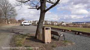 Jun 09, 2013 · da van, somente eu e a inglesa — que não me recordo o nome— descemos até o círculo central. Parkplatz Aventura Der Spielberg In Medebach Sauerlandradring