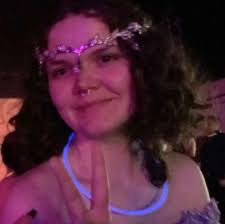 Hey guys! I work at the Starbucks inside the Woodburn outlet mall and  wanted to let you guys know that our store will be closing permanently the  5th of January. We weren't