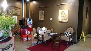 Jun 17, 2021 · val kilmer as bruce wayne and nicole kidman as chase meridian in 'batman forever' (photo: Coffee Shop Red Door Coffee Roasters Reviews And Photos 7425 Hardeson Rd A Everett Wa 98203 Usa