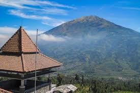 Waktu operasi kereta api bukit bendera. 7 Tragedi Kecelakaan Pendaki Gunung Sejak Tahun 2018 Halaman All Kompas Com