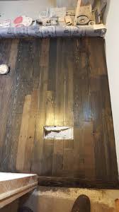 Hardwood Bathroom Floor Made From Pallets 1001 Pallets Pallet Floors Flooring Bathroom Flooring