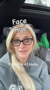 Joni Fagan's Instagram, Twitter & Facebook