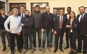 Federico d'incà ai rapporti con il. Italia Politica Estera Di Maio Agli Esteri Conte Se Le Va A Cercare