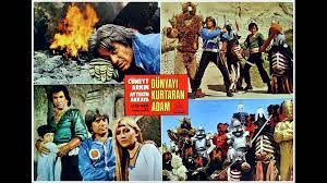 Ardında bıraktığı 200'e yakın yapımla, türk sinemasına büyük emek veren sanatçı, 27 mart 1938'de ankara'da dünyaya geldi. Cuneyt Arkin Dunyayi Kurtaran Adam Film Muzigi Youtube