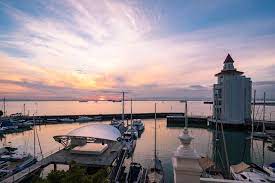 Guests can attend a sauna at an additional cost. House Suites In Straits Quay Penang Apartments Tanjung Bungah
