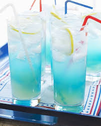 Cocktail Blue Point Vodka Curacao Recette Vodka Recette Cocktail Et Recettes De Boissons