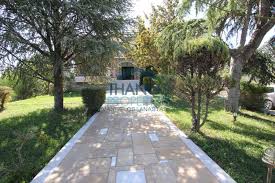 Μετάβαση στην πλοήγηση πήδηση στην αναζήτηση. Pwlhsh Monokatoikia 340 T M Rodopolh A8hna Boreia Proastia 4597023 Spitogatos