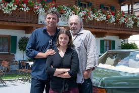 Schauspieler martin gruber (49) wird häufiger mit dem „bergdoktor verwechselt, denn er hat den. Zdf Dreht Der Bergdoktor Mit Hans Sigl Und Christian Kohlund Presseportal