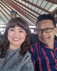 1 day ago · penyanyi koes hendratmo dikabarkan meninggal dunia pada hari ini, selasa, 7 september 2021. Koes Hendratmo Ditemukan Meninggal Dunia Saat Sendiri Di Rumah Kumparan Com