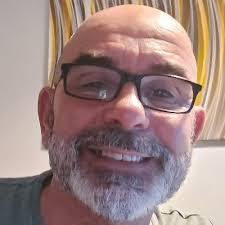 Russ Squires's Instagram, Twitter & Facebook