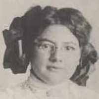 Lydia Cates's Instagram, Twitter & Facebook