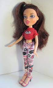 Bratz Doll Dark Brown Long Hair Pants High Heels Extra Costume Boots Brush Bratz Dark Brown Long Hair Long Brown Hair Bratz Doll