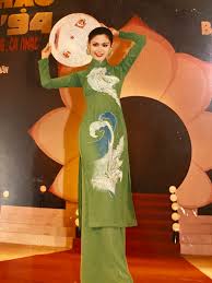 Cụ thể, cô nàng đã dùng từ sai xuất cháo và rãi nắng, trong khi cụm từ đúng phải là không chỉ hoa hậu lương thùy linh mà nhiều khi chúng ta khi nhắn tin cũng thỉnh thoảng sai một vài lỗi chính tả. Ssta9xfq1yxv1m