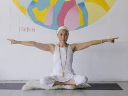 How a Kundalini Yoga Class Can Bring Out Your Inner Glow - Preen.ph