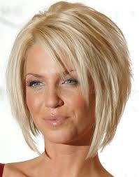 Quelle coupe de cheveux pour un visage carré ? 60 Idees De Coiffure Visage Rond Coiffure Coiffure Visage Rond Coupe De Cheveux