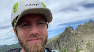 Vegan room to rent in Blueys with dog-friendly hosts