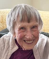 Leila Greco's Instagram, Twitter & Facebook