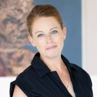 Sarah Kampf's Instagram, Twitter & Facebook