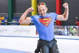 29.01.2022 · chorążymi ekipy będą panczeniści zbigniew bródka i natalia czerwonka. C1gtrj4q1w7sum