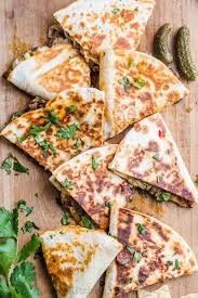 Philly Cheesesteak Quesadillas Done In Under 30 Minutes And A Make Ahead Recipe Flour Tortillas Filled With S In 2020 Philly Cheese Steak Quesadilla Recipes Recipes