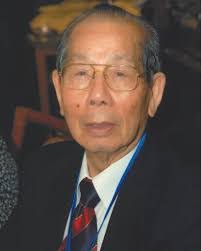 Jackie Snook's Instagram, Twitter & Facebook