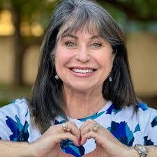 Abbie Fink's Instagram, Twitter & Facebook