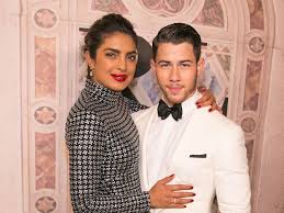 Nick jonas and his parents, denise and kevin, share their story of nick's diagnosis with type 1 nick jonas: Erste Bilder Von Der Hochzeit Von Nick Jonas Und Priyanka Chopra Trend Magazin Priyanka Chopra Nick Jonas Verlobt