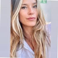 Sandra Morell's Instagram, Twitter & Facebook