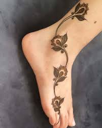 This simple design will go a long way. Simple Mehndi Designs For Feet 2020 Latest And Trending
