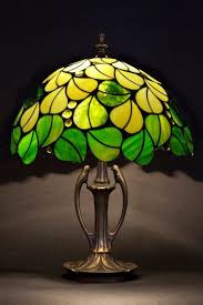 Lampe Tiffany Feuille Lampe De Table Lampe De Bureau Lampe Etsy Lampes Tiffany Lampe En Verre Lampe
