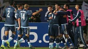 ووصل البرازيل صاحب الأرض والجمهور إلى المباراة النهائية بعد. Ø§ØºÙˆÙŠØ±Ùˆ ÙŠÙ…Ù†Ø­ Ø§Ù„Ø§Ø±Ø¬Ù†ØªÙŠÙ† Ø§Ù„Ø§ÙØ¶Ù„ÙŠØ© Ø¹Ù„Ù‰ Ø§Ù„Ø§ÙˆØ±ÙˆØºÙˆØ§ÙŠ Ø§Ù„Ø±ÙŠØ§Ø¶ÙŠ Ù…Ù„Ø§Ø¹Ø¨ Ø¯ÙˆÙ„ÙŠØ© Ø§Ù„Ø¨ÙŠØ§Ù†