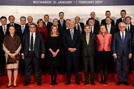 Ue nu a avut întotdeauna dimensiunile pe care le are astăzi. Reuniunea InformalÄƒ A MiniÈ™trilor Afacerilor Externe Din Statele Membre Ale Uniunii Europene PreÈ™edinÈ›ia Romaniei La Consiliul Uniunii Europene