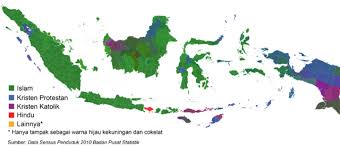 Dengan jumlah penduduk lebih dari 250 juta jiwa yang tersebar di seluruh wilayah kepulauan di indonesia banyak kita jumpai berbagai jenis kebudayaan yang ada di bangsa indonesia, mulai dari suku, ras agama dan lainnya. Indonesia Dalam Keragaman Sosial Dan Budaya Studi Ilmu Sosial