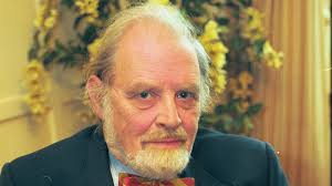 The Mail's legendary bridge columnist Peter Donovan dies at the age of 89