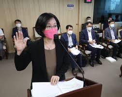 김현아 국회의원 프로필 나이 학력 남편 사무실 총선지역 이번 포스팅은 국회의원에 대해서 알아보는 시간입니다. P0vphshqggjssm