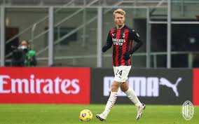 Happy to play football with @acmilan + proud captain of @dbulandshold. Simon Kjaer During Milan Torino At Stadio San Siro On January 9 2021 Acmilan Com Rossoneri Blog Ac Milan News