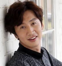 이광수) is known for being a fixed member for the popular south korean variety show, running man since 2010. Lee Kwang Soo Dramawiki