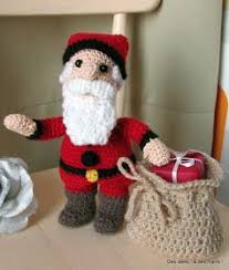 Peres Noel 12 Patrons Pour Le Tricot Ou Le Crochet Pere Noel Crochet Noel Crochet Noel Crochet Tuto