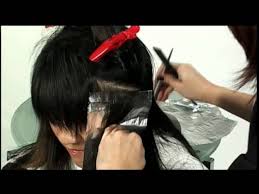 New (3) from £7.99 & free delivery. How To Midnight Blue Highlight Technique With Bw2 Powder Lightener By Clairol Professional Youtube