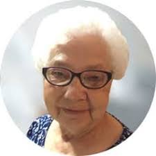 Bette Fox's Instagram, Twitter & Facebook