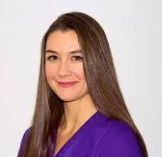 Lisa Senay's Instagram, Twitter & Facebook