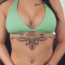 Pin Von Melissa Zarcufsky Auf Tattoo Ideas Brustkorb Tattoo Frau Brustkorb Tattoo Tattoo Vorlagen Frauen
