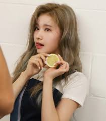 Pin By K I M On Twice Sana Nayeon Twice Kpop Minatozaki Sana