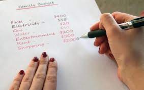 Memang tidak ada pamrih yang sepadan untuk membayar jasa seorang ibu, menilik pengorbanannya tidak terhenti sampai anaknya berhasil membangun biduk rumah tangga. Jadi Ibu Rumah Tangga Itu Nggak Mudah Tugasnya Nggak Cuma Nemenin Anak Masak Lalu Sudah