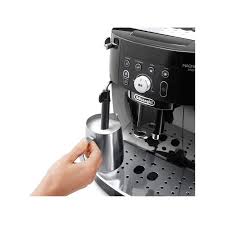 It doesn't take a professional barista to make great espresso every time with the delonghi ec680m espresso machine. Delonghi Espresso Machine With Grinder Magnifica S Smart Black Ecam230 13b