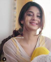 Jennifer Winget Hd Pic Jennifer Winget Jennifer Winget Beyhadh Beauty Girl