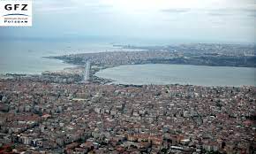 Einige bezirke befinden sich in der gelben zone, während die flughäfen ataturk und sabiha gökcen in der roten erdbebenzone liegen. Erdbebengefahrdung In Istanbul Eskp