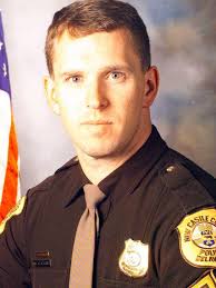 Last week, the New Castle County Department of Public Safety held an awards  ceremony to celebrate the outstanding members of the Police, Paramedic, and  Telecommunications Divisions. Officers from the New Castle County