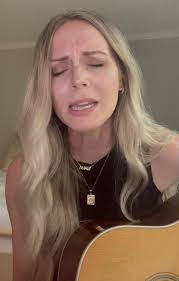 finally got around to watching Yellowstone 🤠 the music in every single  episode is 🔥 haven’t been able to get this one out of my head 💛